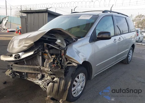 2009 Toyota Sienna Le z USA, uszkodzony, nr VIN 5TDZK23C39S276086